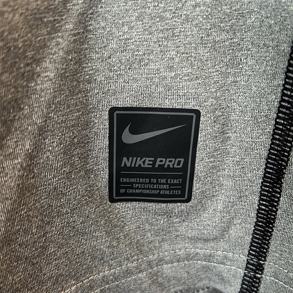 Men’s Nike Pro Dri-Fit T-Shirt - Picture 2 of 5